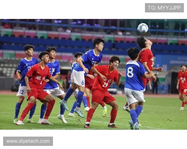 深圳足球队比赛经验引发热议球迷对表现与战术的不同看法 深圳足球队比赛经验引发热议球迷对表现与战术的不同看法