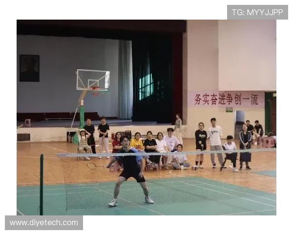 科学羽毛球训练法探秘:提升竞技状态的有效策略与技巧分享 科学羽毛球训练法探秘:提升竞技状态的有效策略与技巧分享