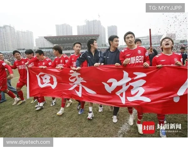 重庆足球队耐力争议引发热议球迷与专家观点碰撞激烈